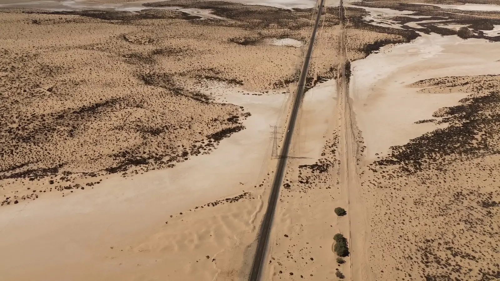 Carretera de acceso a Rancho El Edén
